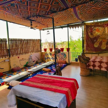 Bob Cafe & Guest House Jaisalmer Buitenkant foto